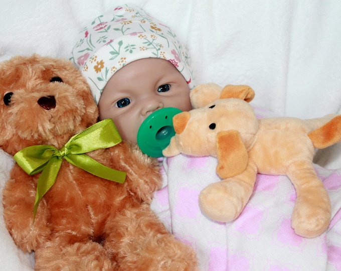 Silicone Doll 17" 6.1 pounds