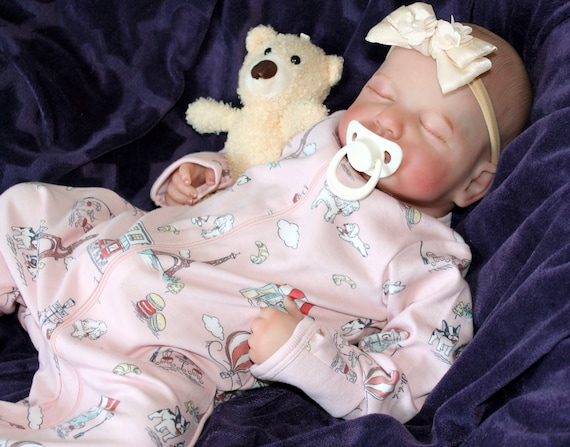 Lifelike Reborn Baby Doll 20” 2 to 8 Pounds