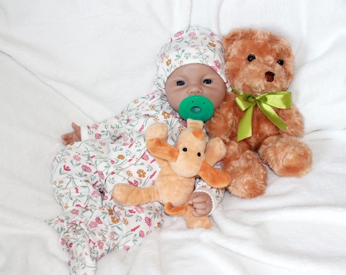 Silicone Doll 17" 6.1 pounds