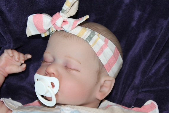 Lifelike Reborn Baby Doll 20” 2 to 8 Pounds