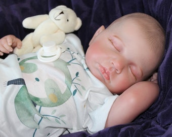 2 to 8 Pounds Lifelike Reborn Baby Doll 20” Weighted Newborn Baby Girl/Boy Soft Heavy Baby Dolls For Children Child Friendly Gifts For Girls