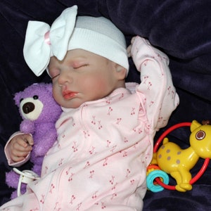 Lifelike Reborn Baby Doll 20” 2 to 8 Pounds Weighted Newborn Baby Girl/Boy