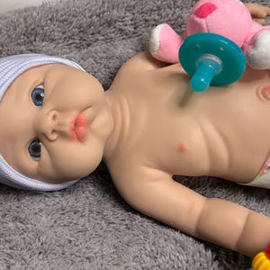 Volledig siliconen reborn babypop: realistisch, levensecht pasgeboren, 18 inch