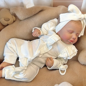 Lifelike Reborn Baby Doll: 20&quot; Weighted Newborn Girl with Outfit