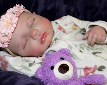 Lifelike Reborn Baby Doll: 20" Weighted Newborn with Christmas Outfit