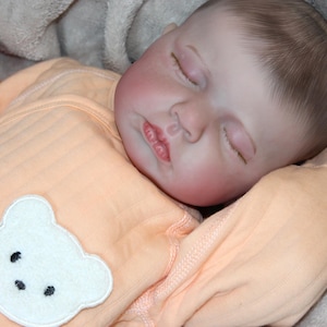 Lifelike Reborn Baby Doll 20” 2 to 7 Pounds Weighted Newborn Baby Girl/Boy Soft Heavy Baby Dolls For Children Child Friendly Gifts For Girls
