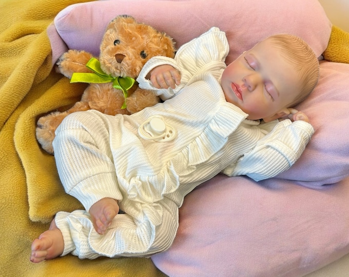 Lifelike Reborn Baby Doll 20” 2 to 8 Pounds