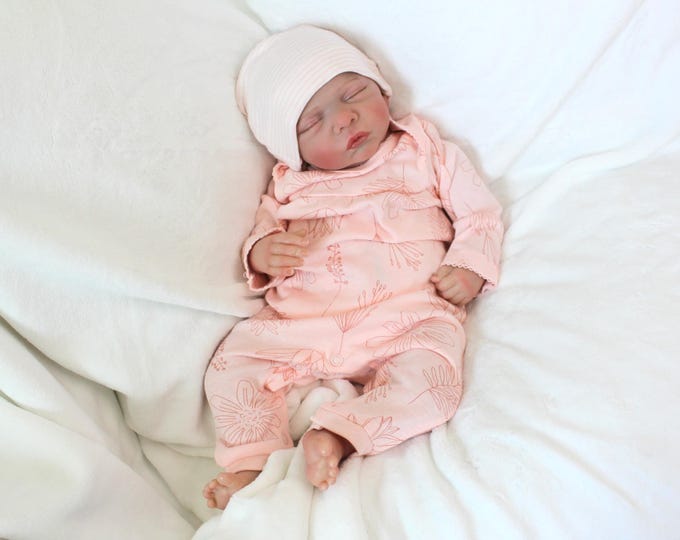 Lifelike Reborn Baby Doll 17” 3 to 6 Pounds