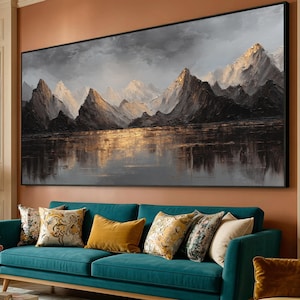 Tela con riflessi dorati e catena montuosa, paesaggio moderno da parete, dipinto di scena naturalistica, arredamento rustico per la casa, pronto per essere appeso.