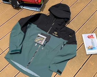 Arcteryx Alpha SV Goretex Waterproof and Windbreaker Jacket Mens
