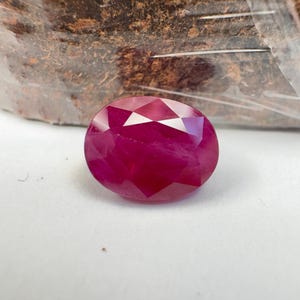 Natural Mozambique Ruby Oval Cut 9x7mm 2.75 Ct No Heat Unheated Vivid Red UV Fluorescent Premium Ruby July Birthstone Collector Gemstone