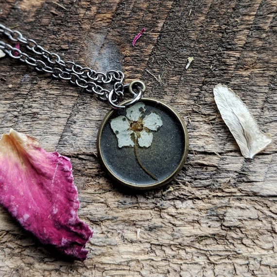 Etsy pressed flower necklace clearance