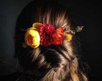 Bridal hair comb wedding accessory beautiful classy orange thistle greens fall ranunculus mum simple classy woman's fashion bride flower