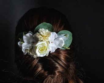 Bridal hair comb wedding accessory beautiful classy whites greens rose hydrangea eucalyptis simple classy chic woman's fashion bride flower