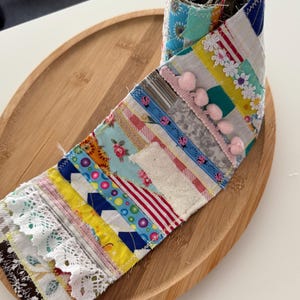 Rotolo di ritagli di tessuto larghi – Tema neonato fatto a mano / Cotone, lino, peluche e pizzo / Forniture per scrapbooking e patchwork