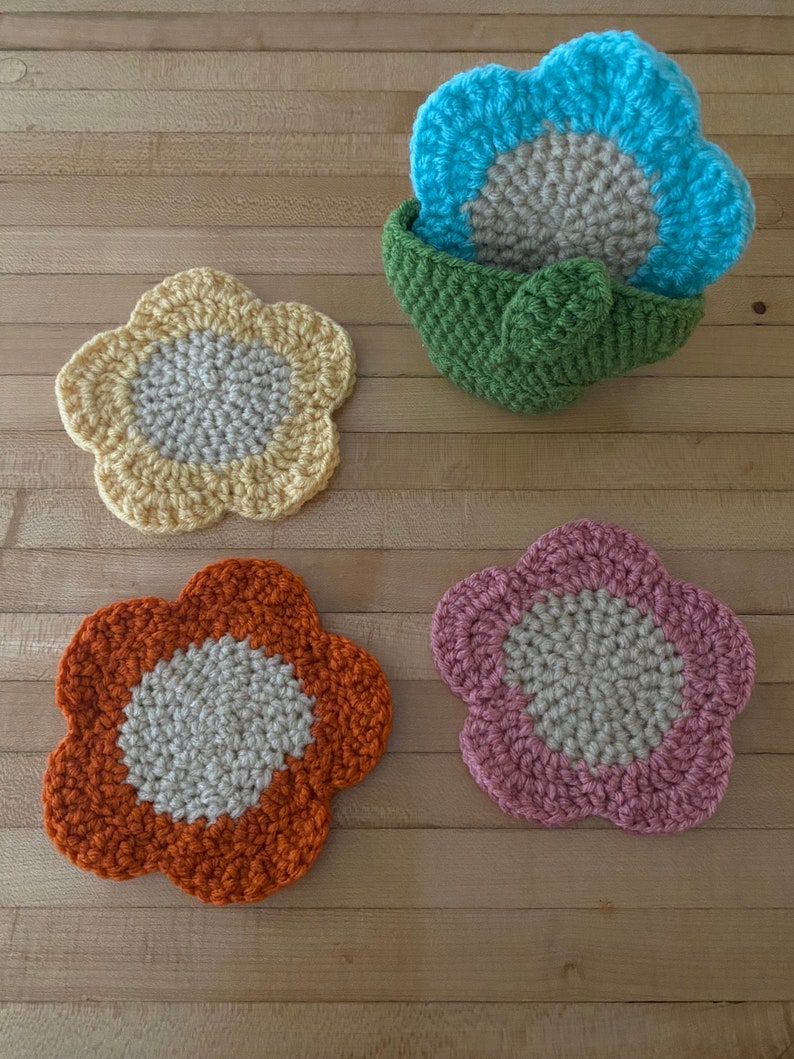 Sous-bocks fleuris, ensemble de sous-bocks fleuris au crochet, sous-bocks fleuris au crochet avec panier, lot de 4 sous-bocks, sous-bocks fleuris au crochet, cadeau pour maman image 6