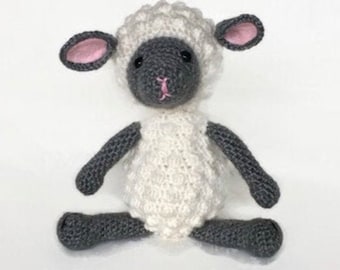 Handmade Crochet Lamb Plush Toy, Amigurumi Sheep, Baby Shower Gift