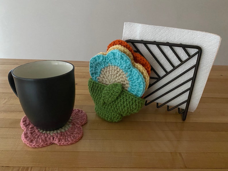 Sous-bocks fleuris, ensemble de sous-bocks fleuris au crochet, sous-bocks fleuris au crochet avec panier, lot de 4 sous-bocks, sous-bocks fleuris au crochet, cadeau pour maman image 5