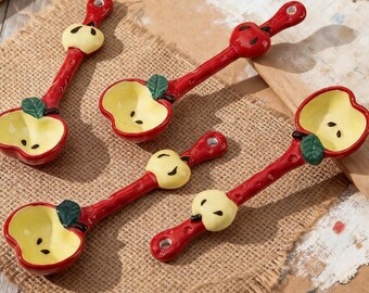 Cuchara de cerámica con forma de manzana, pintada a mano, cuchara larga para café.