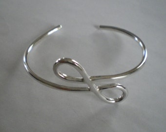 Handmade Sterling Silver Figure Eight Infinity Sign Bracelet