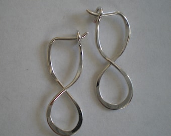 Sterling Silver Figure Eight Infinity Sign Hoop Earrings