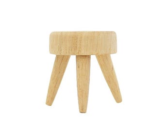 Taburete de madera en miniatura, redondo, de tres patas (escala 1:12 para casa de muñecas)
