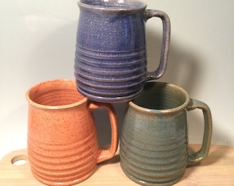 Minimalist Speckled Stoneware Coffee Mug: Modern Pottery, 16 oz