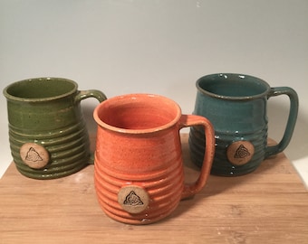 Celtic Trinity Knot Coffee Mug: Handmade Stoneware Pottery (16 oz)