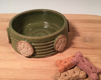 Extra Small Cat Dog dish - Pottery pet Bowl - Avocado Green Pet Feeding Modern ceramics -farmhouse style pottery -stoneware - pets - feeding