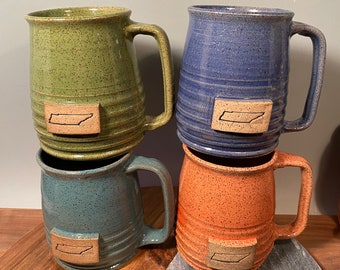 Tasse à café Tennessee State - faite sur mesure - 16 oz - couleur au choix - image de timbre State Tennessee - réalisation sur commande - céramique - poterie - grès