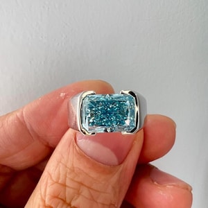 Pierścionek East West Blue Radiant z diamentami w półramce: 9 x 7 mm, srebro próby 925
