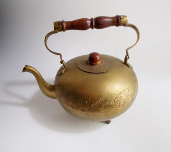 Vintage Brass Teapot Footed Teapot with Wood Handle Coffee & Tea Makers
