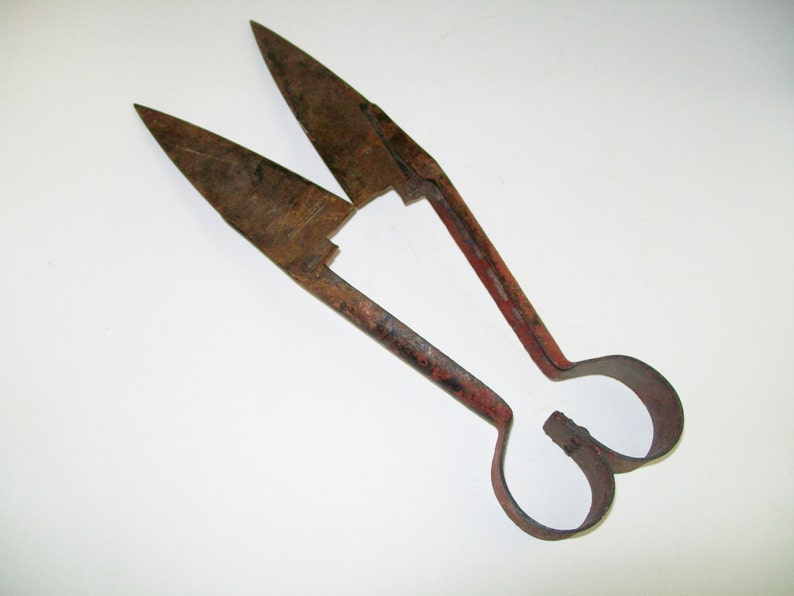 Vintage Sheep Shears Rusty Metal Farmhouse Decor Industrial Etsy