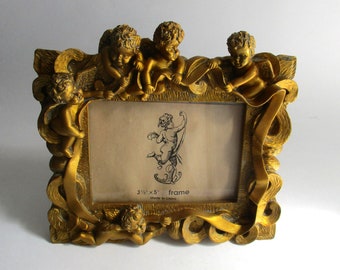 Vintage Frame Gold Cherubs Carved Resin Tabletop 3.5 x 5 Picture