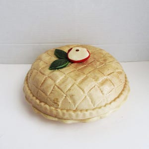 Vintage Pie Plate 9&#39; Ceramic Apple Pie Keeper