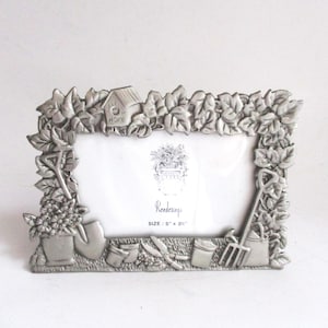 Vintage Garden Theme Pewter Frame 3.5 x 5 Picture