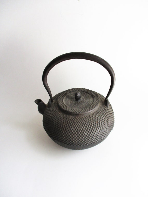 Vintage Théière Tetsubin Bouilloire à thé japonaise en fonte USAGE  DÉCORATIF UNIQUEMENT Objet de collection Fabriqué au Japon -  Canada
