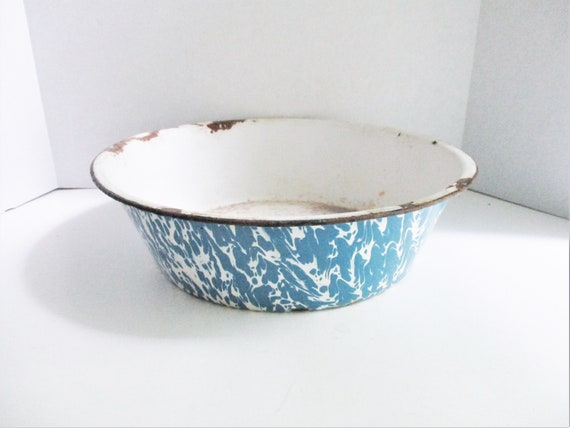 Old Large Cooking Pot with LID Enamelware Graniteware Light Blue Swirl Vintage Country Kitchen Collectible Spatterware