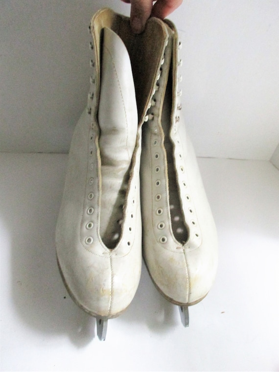 Vintage Ice Skates Riedell White Ladies Leather Fi