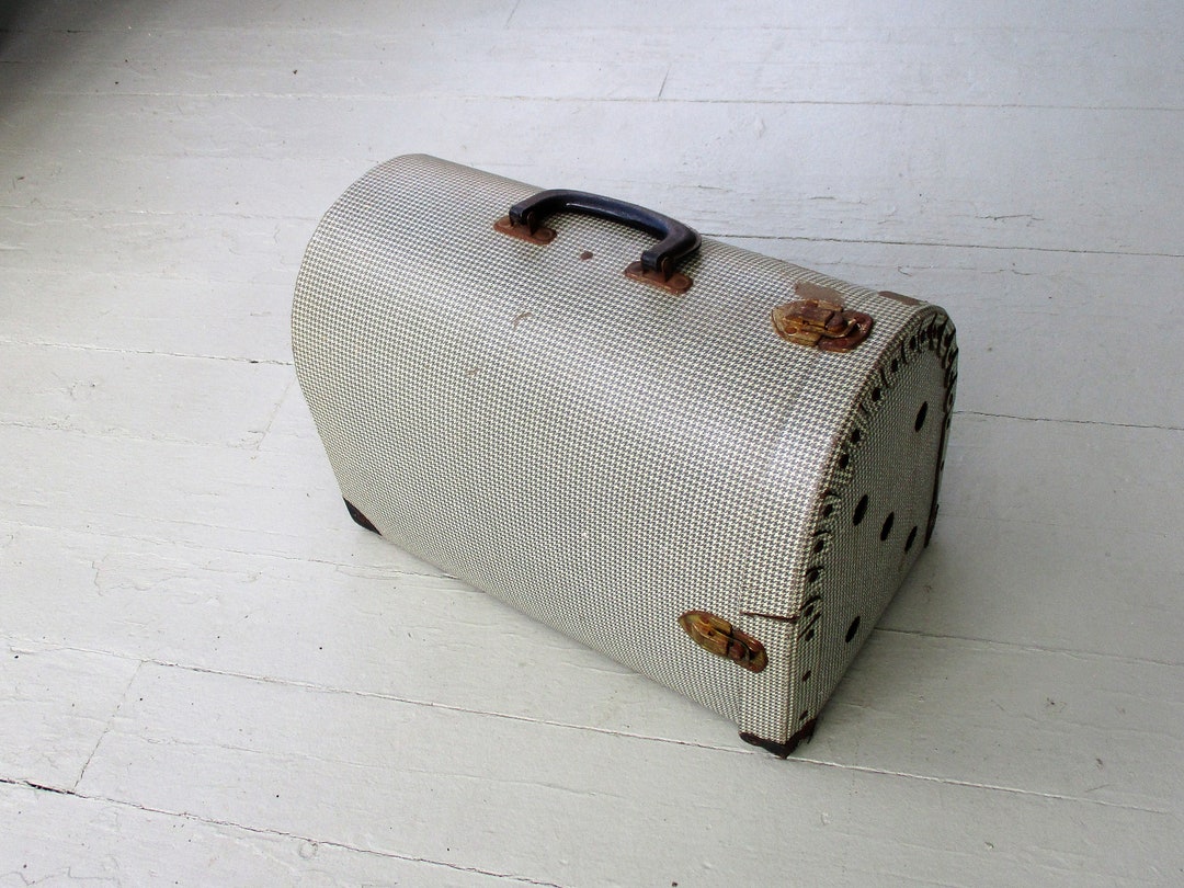 Vintage Cat Carrier Gray Houndstooth Fiberboard Metal Clasps Etsy