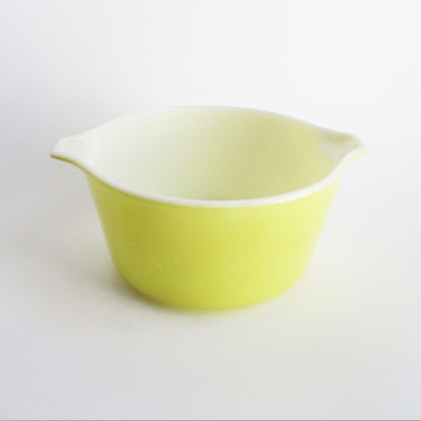 Vintage Pyrex Casserole Dish Ovenware Lime Green #473 Retro Kitchen