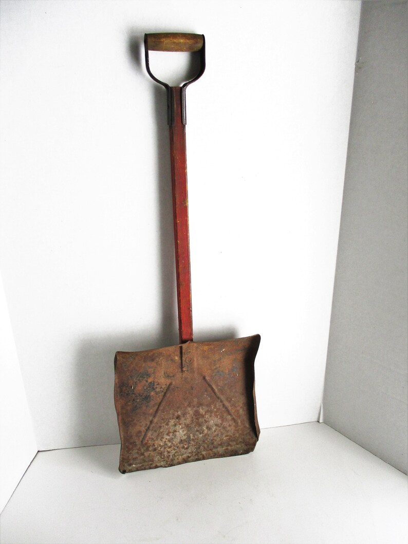 Vintage Metal Shovel with Wood Handle Coal Ash Rusty Red Etsy