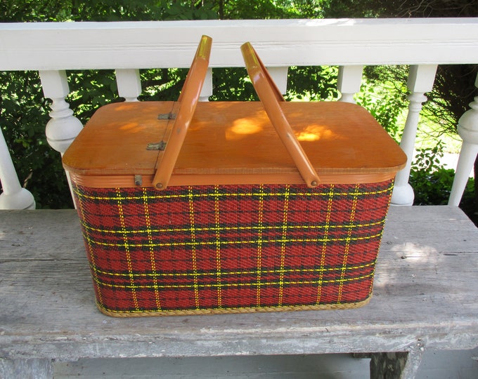 Vintage Redmon Picnic Basket Large Plaid Wood Metal With Shelf Etsy