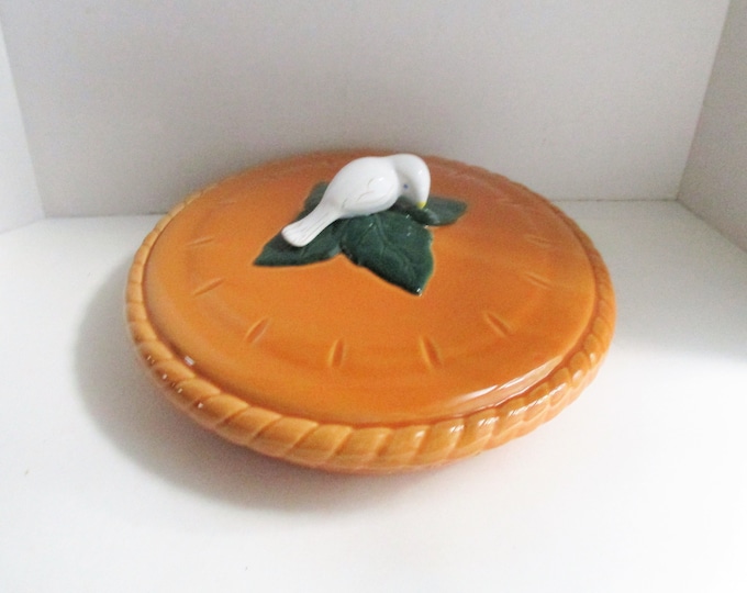 Vintage ceramic pie plate with cover 10 pumpkin colored dove knob
