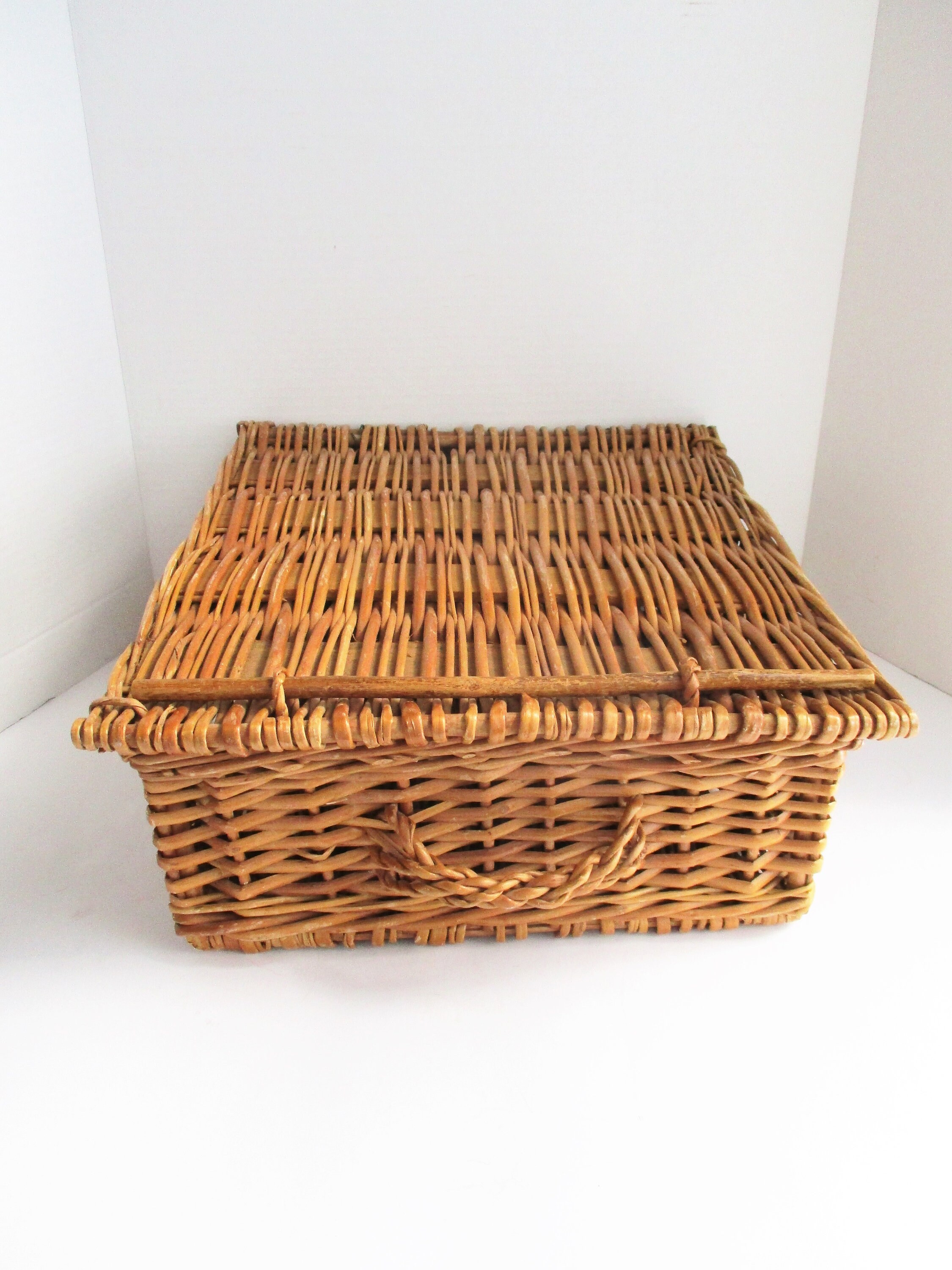 Vintage Wicker Picnic Basket Suitcase 