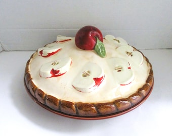 Vintage Ceramic Apple Pie Keeper Plate with Cover 10"