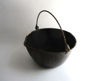 Vintage Enamel Bucket Small Graniteware Wire Bale Handle Rusty Metal