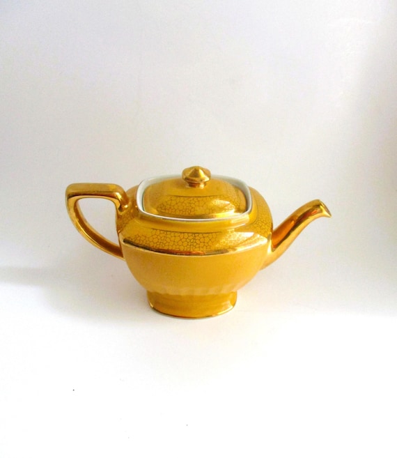 Vintage Hall Teapot 6 Cup Made in USA