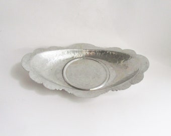 Vintage Serving Dish Rodney Kent Hammered Hand Wrought Aluminum