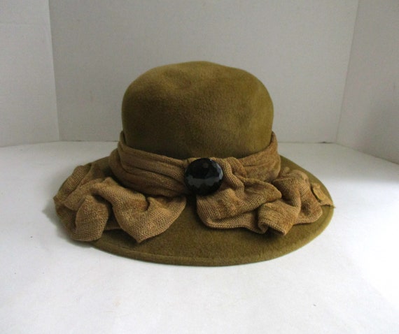 Vintage Ladies Hat Wool Felt Wide Brim Chenille R… - image 6